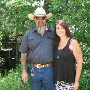 Meet your Posher, Peri